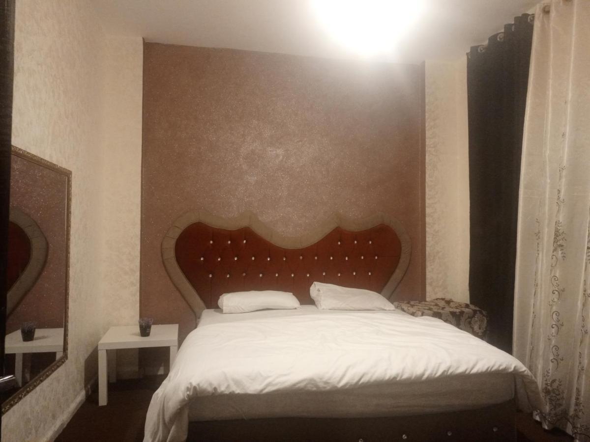 Jarajreh Apartments/ Hotel Ель-Карак Екстер'єр фото
